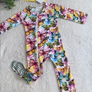 NWT Bestaroo Butterfly Flutter Dreams Bamboo Footie 9-12M Colorful Butterflies 🦋